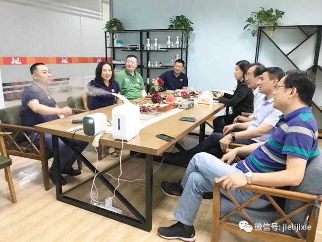 大中华酒店工程师协会山东分会莅临青岛坦力清洁设备参观考察